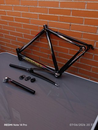 Cuadro de carbono COSTANTINO Professional. NUEVO.