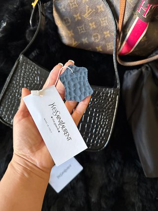 Bolso Saint Laurent negro efecto cocodrilo