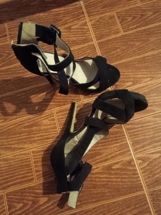 Sandalias de tacón negras talla 39
