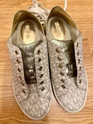 Michael Kors Zapatillas Blancas y Doradas