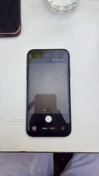 iPhone 11 Apple