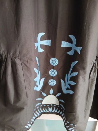 Vestido Parfois bordado nuevo