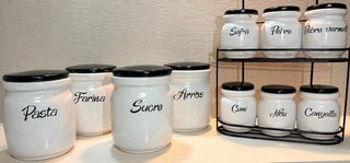 Juego tarros de cocina y especieros.