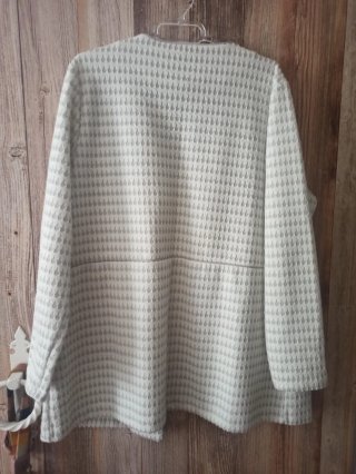 Chaqueta tipo cárdigan elegante plata y blanco
