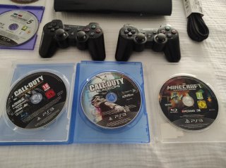 Consola PS3 Super Slim 500GB + 5 Juegos