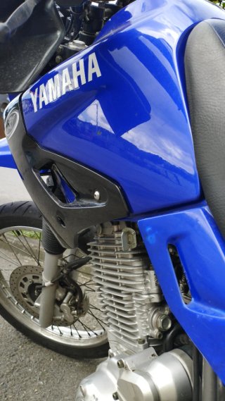 Yamaha XT 600 con 23000 km año 2004