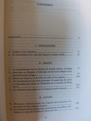 Emperadores, obispos, monjes y mujeres protagon...