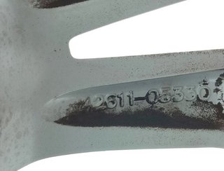 Llanta 4261105330 toyota avensis active 2165042