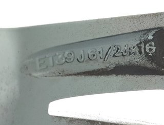 Llanta 4261105330 toyota avensis active 2165042