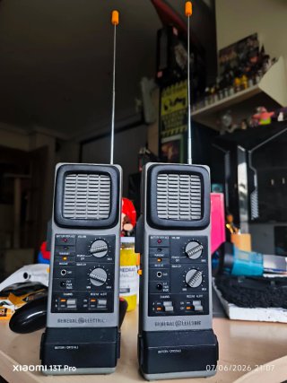 Walkie Talkies General Electric (2 unidades)