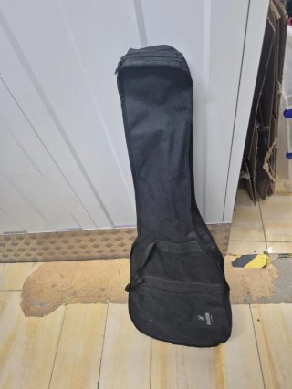 Guitarra Cadete