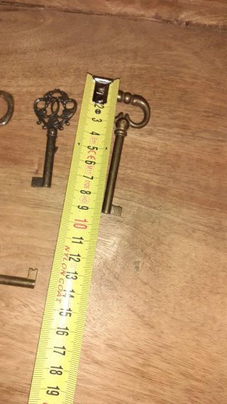 5 llaves antiguas metal muebles precio unidad ver