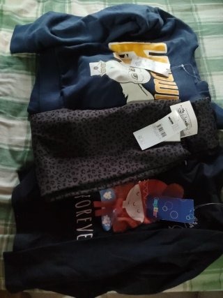 Lote Ropa Niña Talla 5-6 y Sudadera 6-8 2€ Unidad