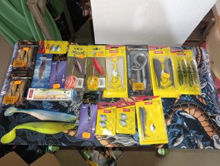 Lote señuelos pesca HART, Savage Gear, Wizard