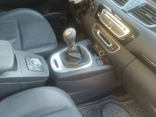 Renault Scenic 2012