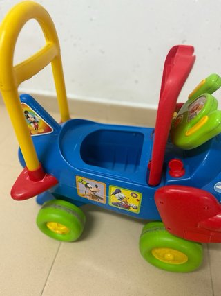 Andador y correpasillos infantil Disney