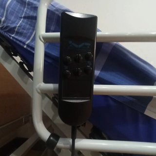 Cama articulada eléctrica con mando