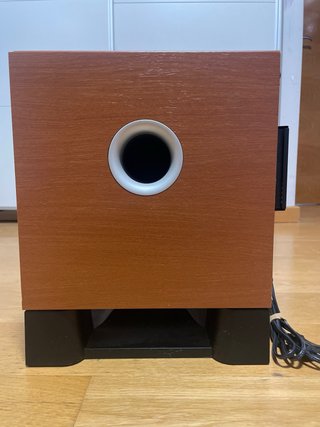 Subwoofer Yamaha YST-SW215