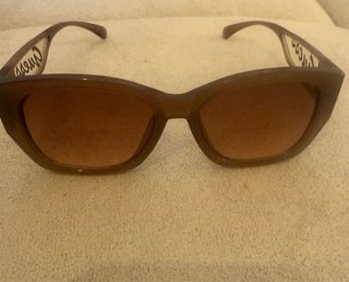 Gafas de sol Guess marrones