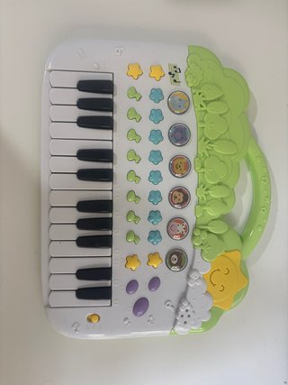Piano infantil musical con animales