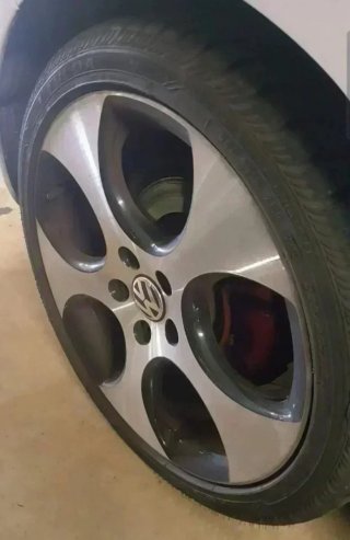 4TAPAS BUJE RUEDA LLANTA VOLKSWAGEN GOLF 3B7601171