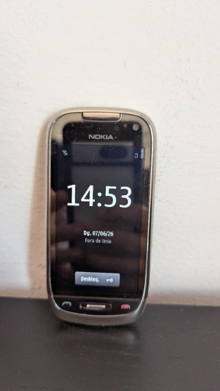 Due Nokia C7 Argento e Nero