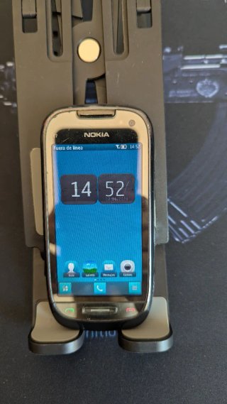 Due Nokia C7 Argento e Nero