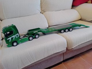 Camión RC Scania 1:18 Oficial Nuevo