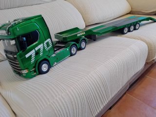 Camión RC Scania 1:18 Oficial Nuevo