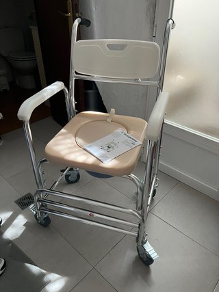Silla de ruedas para WC