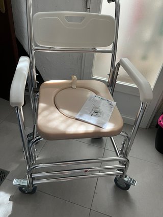 Silla de ruedas para WC