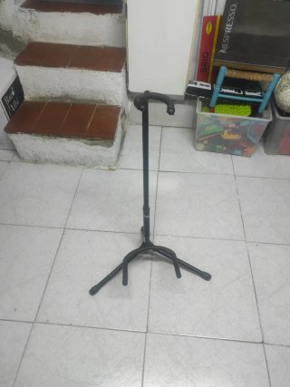 Soporte pie guitarra 3 patas