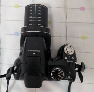 Fujifilm FinePix S4000