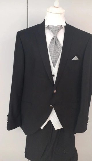 Traje de Novio Negro y Blanco Nuevo