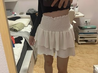 Falda corta blanca Shein Talla 32