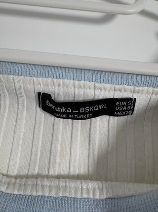 Top Bershka Hombros Descubiertos