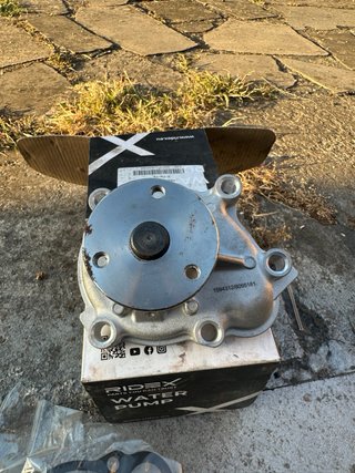 Bomba de agua opel