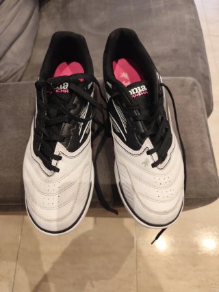 Zapatillas Joma Futsal Negras y Blancas