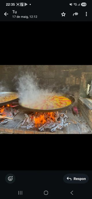 Soporte/trébede para caldero o paella