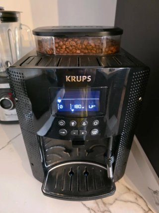 Cafetera Krups EA8150 Automática