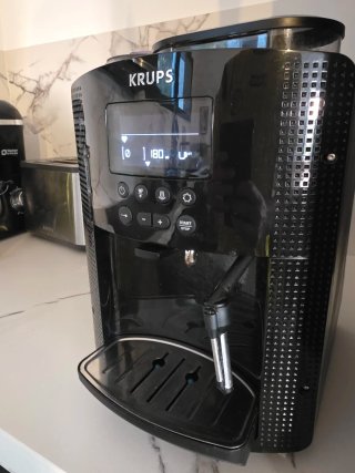 Cafetera Krups EA8150 Automática