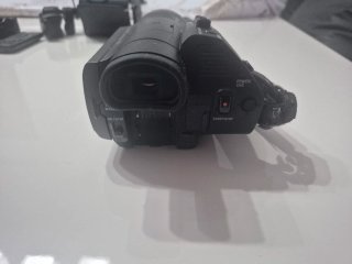 Videocámara Sony FDR-AX700 4k Handycam