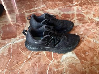 Zapatillas New Balance 44 Goretex Negras