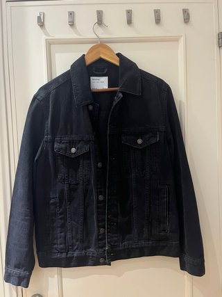 Chaqueta vaquera negra Bershka