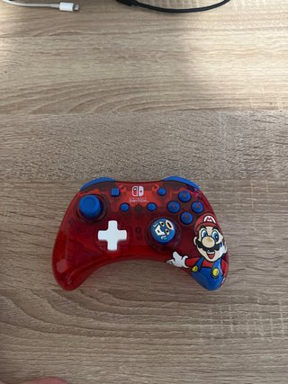 Nintendo Switch Azul y Rojo con Juegos