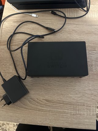 Nintendo Switch Azul y Rojo con Juegos