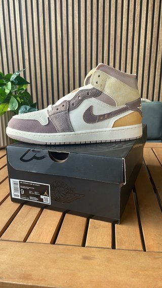 Jordan 1 Mid Craft Beige/Morado Talla 42.5