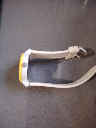 Reloj Lacoste Amarillo y Blanco