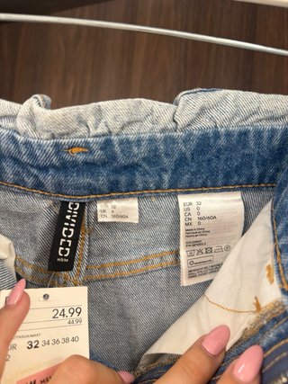 Falda vaquera H&M Talla XS/32.