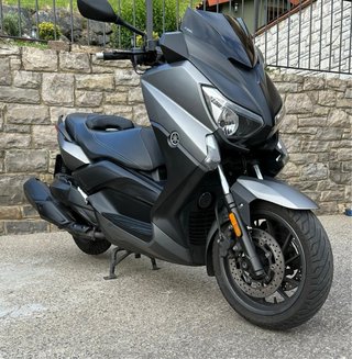 Yamaha Xmax 400 gris 2017
